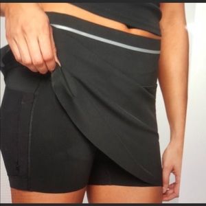Athleta Sonic Black Skort Large